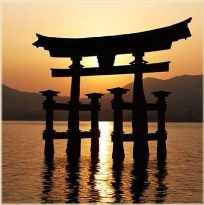 dao-dharma-26-10_miyajima-torii-gate